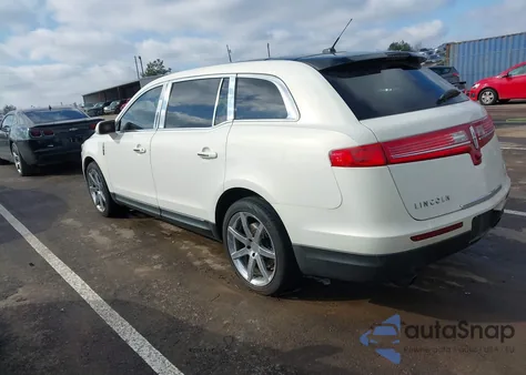 2013 Lincoln Mkt Ecoboost z USA, uszkodzony, nr VIN 2LMHJ5ATXDBL50147